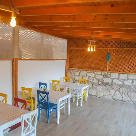 Londia * Alaçatı